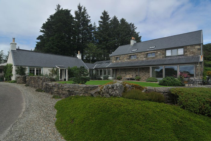 New house by Tom McCardel Associates Architects in Argyll, Scotland